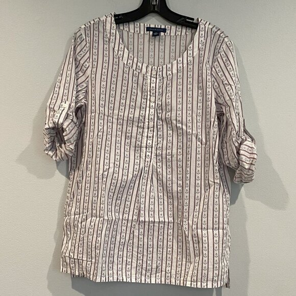 Tommy Hilfiger White and Blue Anchor Patterned 3/4 Length  - Size Medium - Picture 1 of 6